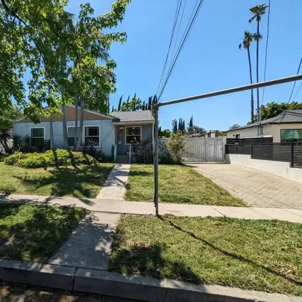 Buy this 3 bed house on 4753 Firmament Avenue in Los Angeles, CA 91436