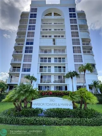 Buy this 2 bed condo on 3928 South Flagler Drive in West Palm Beach, FL 33405