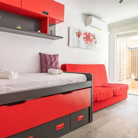 Rent this studio apartment on Roquetas de Mar in Calle de Roquetas de Mar, 28033 Madrid