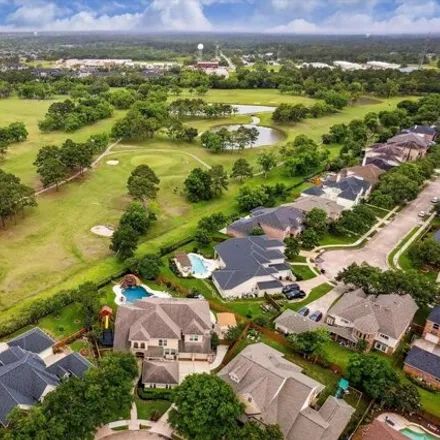 Image 1 - Beacon Lakes Golf Club, 801 Course View Drive, Dickinson, TX 77539, USA - House for sale