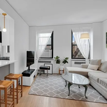 Image 2 - 34-40 79th Street, New York, NY 11372, USA - Apartment for sale