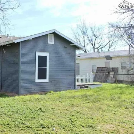 Image 8 - 124 South Walnut Street, Holliday, Archer County, TX 76366, USA - House for sale