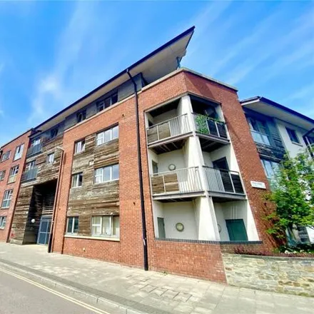 Rent this 3 bed room on The Plaza Apartments in Birkin Street, Bristol