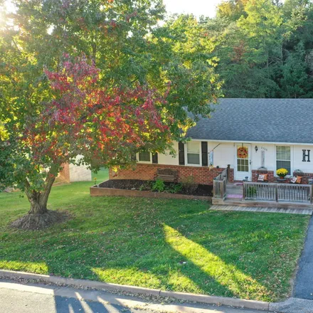 Buy this 3 bed house on 2774 Knollwood Drive in Staunton, VA 24401