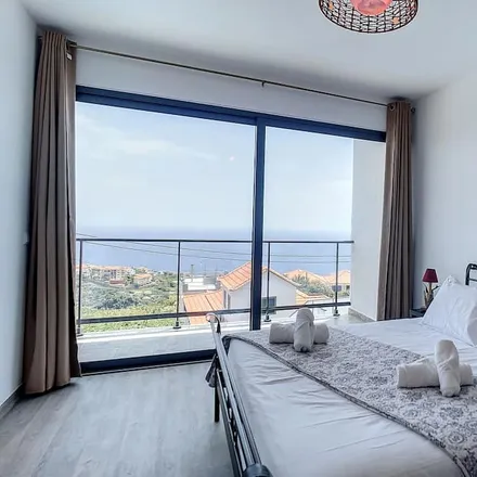 Rent this 2 bed apartment on Rotunda do Estreito da Calheta in 9370-261 Calheta, Madeira