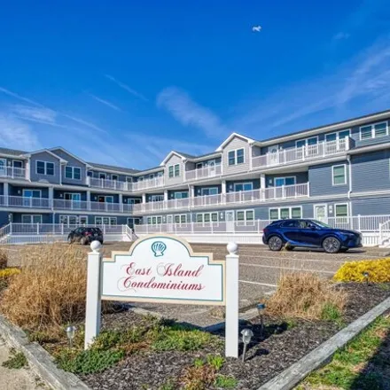 Buy this 3 bed townhouse on Harbor Mist Motel in 511 East 11th Avenue, North Wildwood