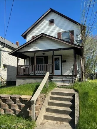 Buy this 3 bed house on 975 West Wilbeth Road in Akron, OH 44314