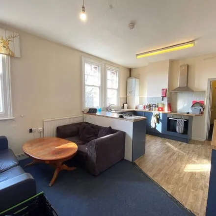 Rent this 6 bed apartment on Demon Dave's Barbers in Bishop Street, Portsmouth