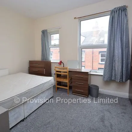 Rent this 6 bed townhouse on Thornville Road in Leeds, LS6 1QL