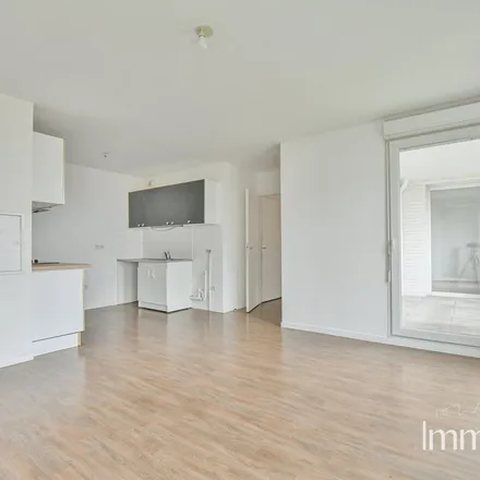Image 8 - 2 Avenue Laplace, 94110 Arcueil, France - Apartment for rent
