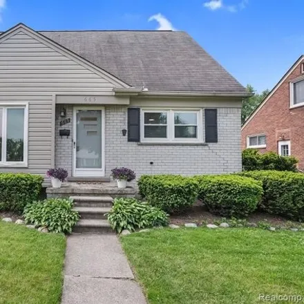Buy this 3 bed house on 667 Phillips Avenue in Clawson, MI 48017