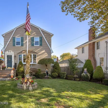 Buy this 3 bed house on 91 Ravine Drive in Matawan, Monmouth County