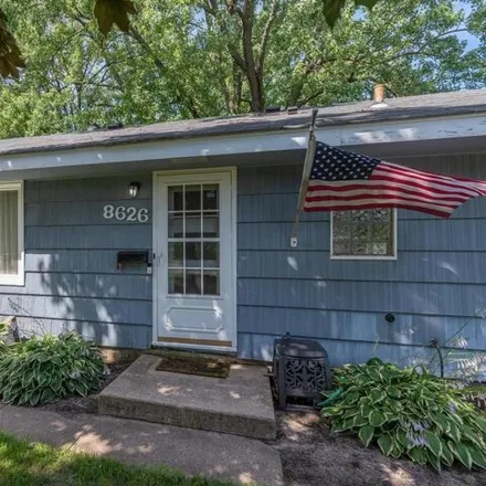 Image 2 - 8654 14th Avenue South, Bloomington, MN 55425, USA - House for sale