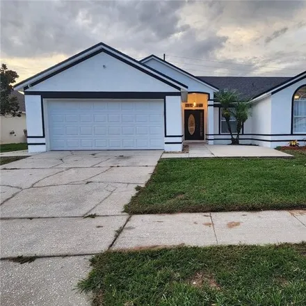 Buy this 4 bed house on 2883 Picadilly Cir in Kissimmee, Florida