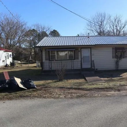 Image 2 - 133 N Oak St, Salem, Arkansas, 72576 - House for sale