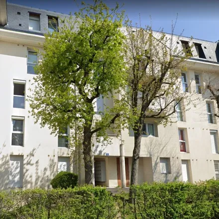 Rent this 1 bed apartment on 73 Rue Ronsard in 37100 Tours, France