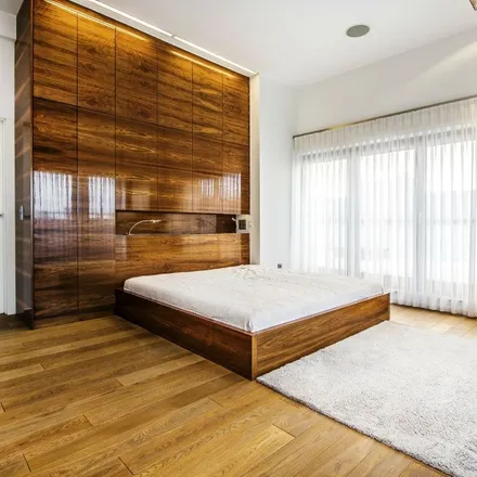 Rent this 4 bed apartment on Generała Lucjana Żeligowskiego 43A in 90-644 Łódź, Poland