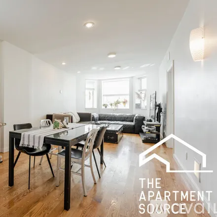 Rent this 3 bed apartment on 1806 W Grand Ave