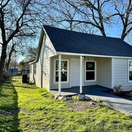 Buy this 3 bed house on 237 South 7th Street in Sanger, TX 76266