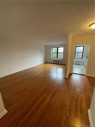 Image 3 - 65 Old Mamaroneck Road, City of White Plains, NY 10605, USA - Apartment for rent