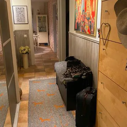 Rent this 3 bed apartment on Pråmvägen in 178 30 Ekerö kommun, Sweden