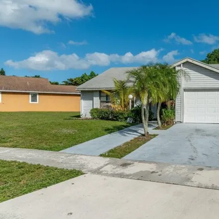 Image 2 - 4751 Brook Drive, Palm Beach County, FL 33417, USA - House for sale