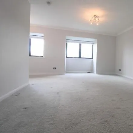 Image 6 - Maxton Grove, Barrhead, G78 1HD, United Kingdom - Apartment for rent