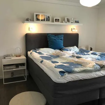 Rent this 2 bed apartment on Ejbydalsvej 140 in 2600 Glostrup, Denmark