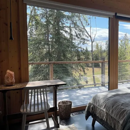 Rent this 2 bed house on Whitehorse in YT Y1A 6N8, Canada