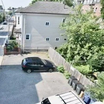 Image 8 - 17 Savin Hill Avenue, Boston, MA 02125, USA - Condo for rent