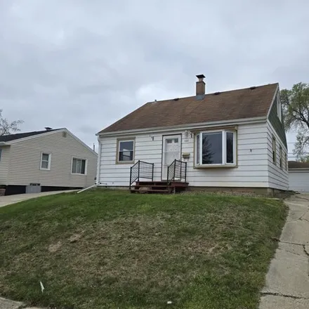 Buy this 4 bed house on 1307 Sherman Avenue in South Milwaukee, WI 53172