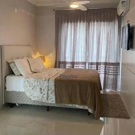 Buy this 6 bed house on Rua Avelino in Pagani, Palhoça - SC