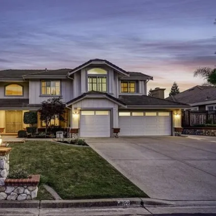 Buy this 5 bed house on 166 Alta Vista Way in Danville, CA 94506