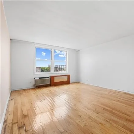 Image 2 - 3901 Nostrand Ave Apt 6C, Brooklyn, New York, 11235 - Apartment for sale