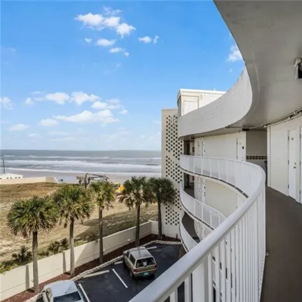 Buy this 1 bed condo on Sea Dip Beach Resort and Condominiums in South Atlantic Avenue, Daytona Beach