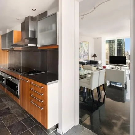 Image 6 - 641 Fifth Ave Unit 42h, New York, 10022 - Condo for sale