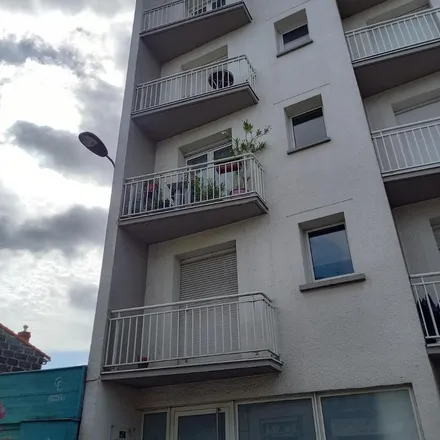 Rent this 1 bed apartment on 158 Rue du Tondu in 33000 Bordeaux, France