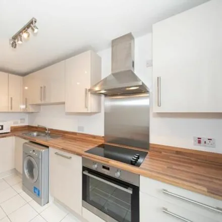 Image 2 - Lonsdale House, 2 Equinox Square, Bow Common, London, E14 6GJ, United Kingdom - Room for rent