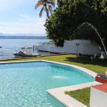 Buy this 5 bed house on Circuito del Lago in 62680, MOR