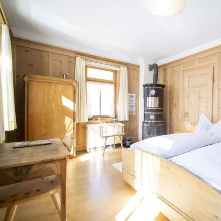 Rent this 3 bed apartment on 7546 Scuol