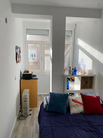 Rent this 2 bed apartment on Madrid in Calle del General Pintos, 28029 Madrid