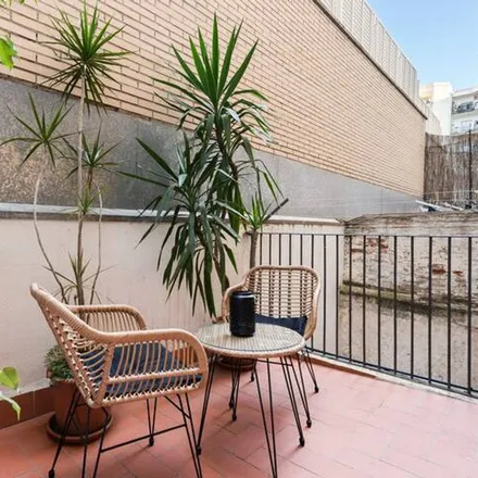 Image 2 - Carrer de Villarroel, 34, 08001 Barcelona, Spain - Apartment for rent