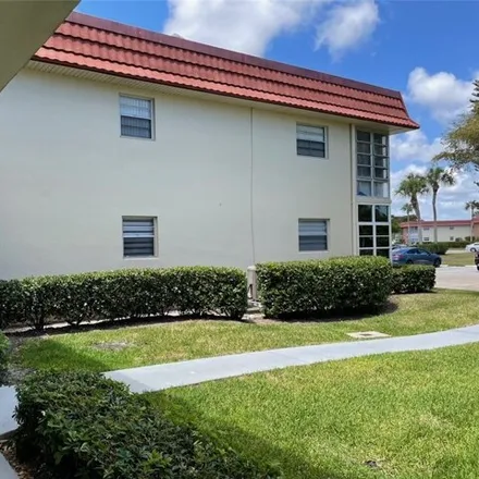 Image 2 - 72 Royal Oak Court, Florida Ridge, FL 32962, USA - Condo for rent
