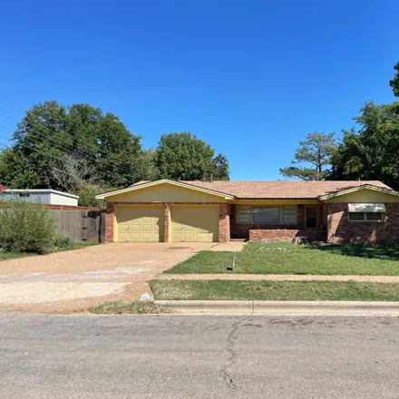 Rent this 3 bed house on 3036 57th Street in Lubbock, TX 79413