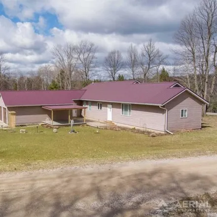 Image 2 - 1759 West Engel Road, West Branch Township, MI 48661, USA - House for sale