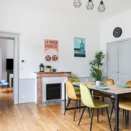 Rent this 2 bed apartment on 8 Cours Olivier de Clisson in 44000 Nantes, France