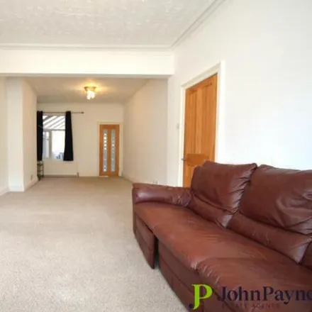 Image 2 - 144 Earlsdon Avenue North, Coventry, CV5 6FZ, United Kingdom - Townhouse for rent