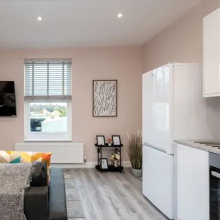 Rent this 3 bed apartment on Black Lion Service & MOT Centre in 50A-52 Gardiner Street, Gillingham