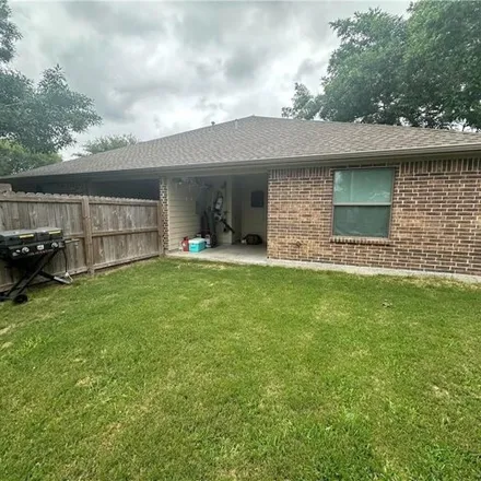 Image 7 - 392 Meadowview Drive, Port Lavaca, TX 77979, USA - House for sale