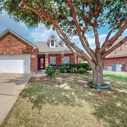 Buy this 3 bed house on 8008 Joshua Tree Ct in Arlington, Texas
